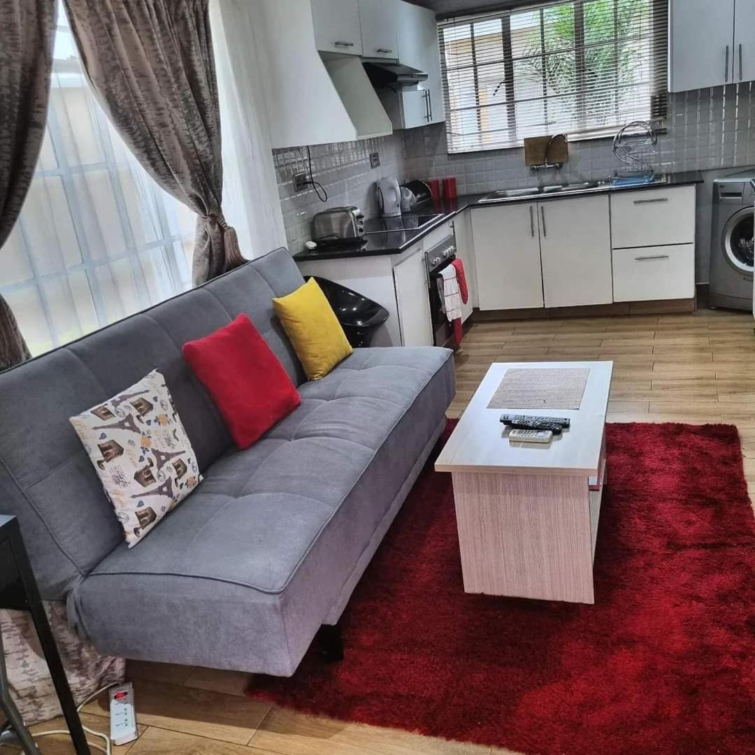 Crystal Apartments リロングウェ 部屋 写真